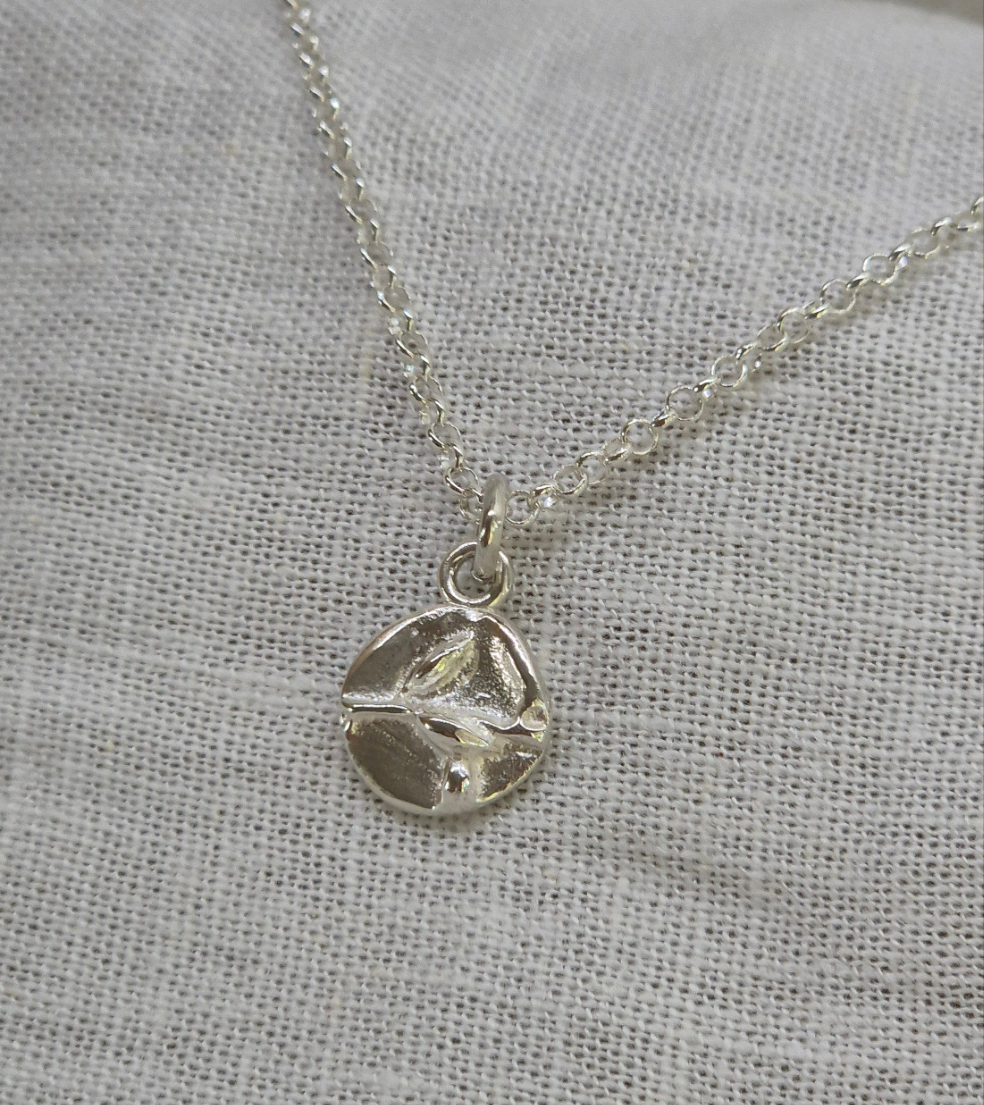 Flower sandcast charm necklace