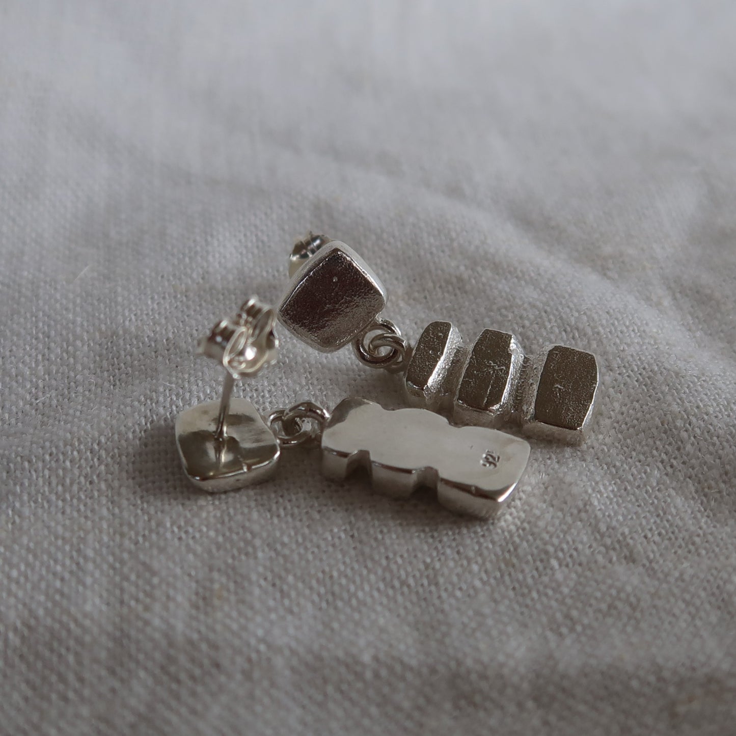 Tidal Flow Dangle Studs