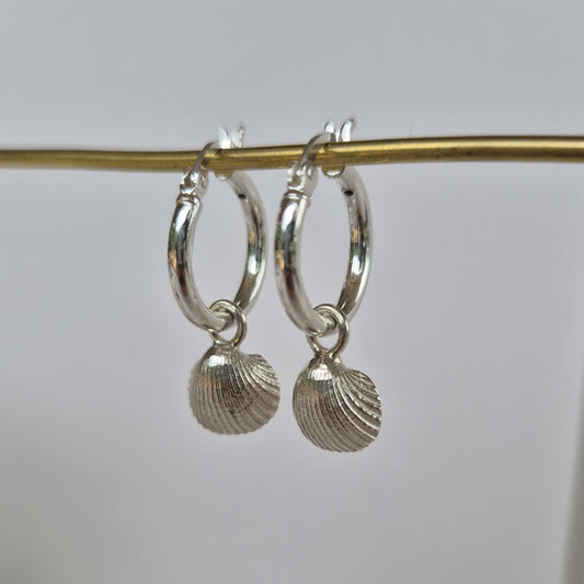 Double Cockle Shell Hoops