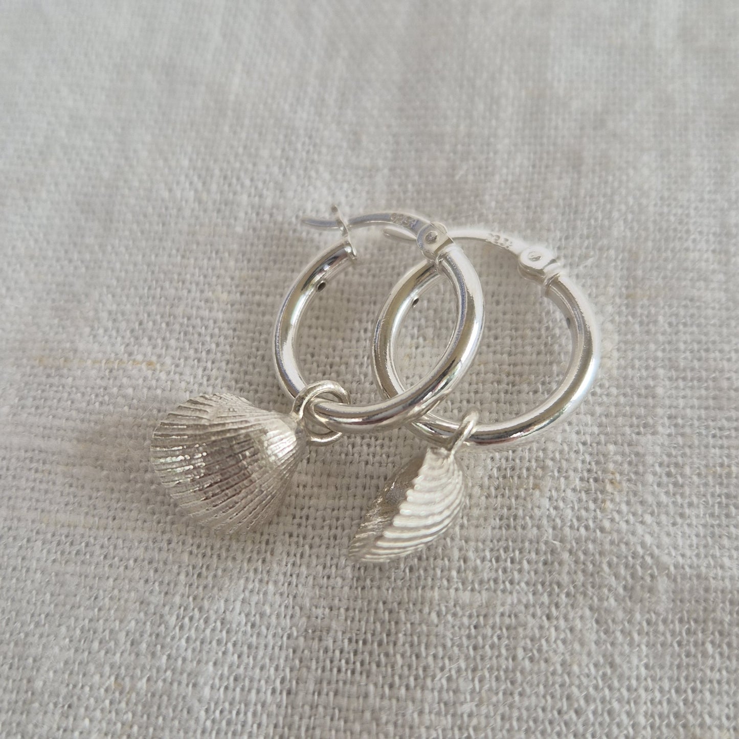 Double Cockle Shell Hoops