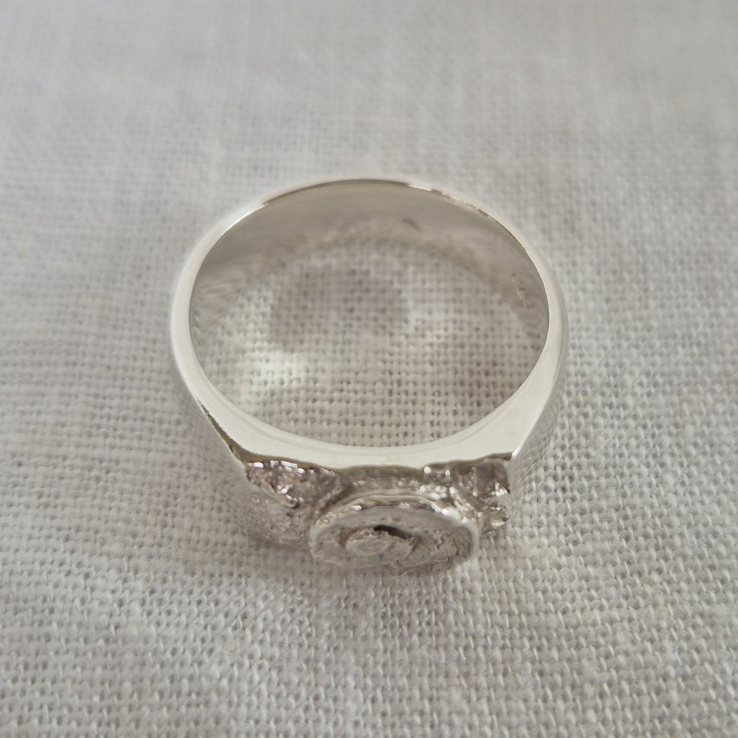 Spiral Impression Signet Ring - Size R 1/2