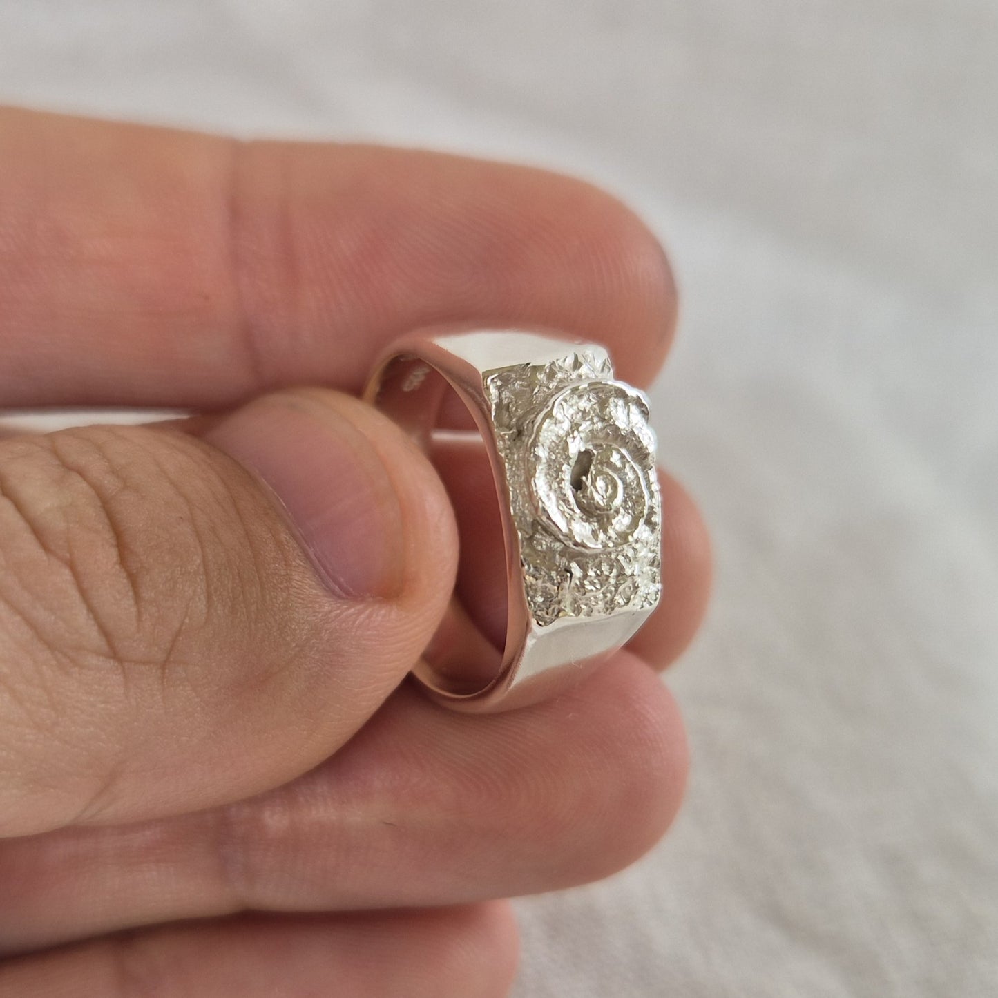 Spiral Impression Signet Ring - Size R 1/2