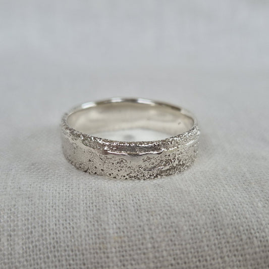 Sandcast Shoreline Ring - size X 1/2