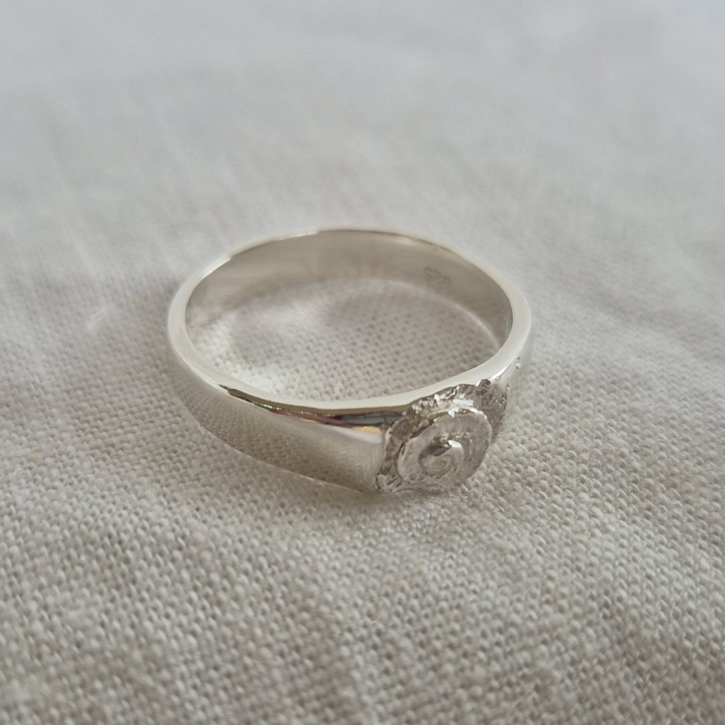 Spiral Impression Signet Ring - Small - Size V 1/2