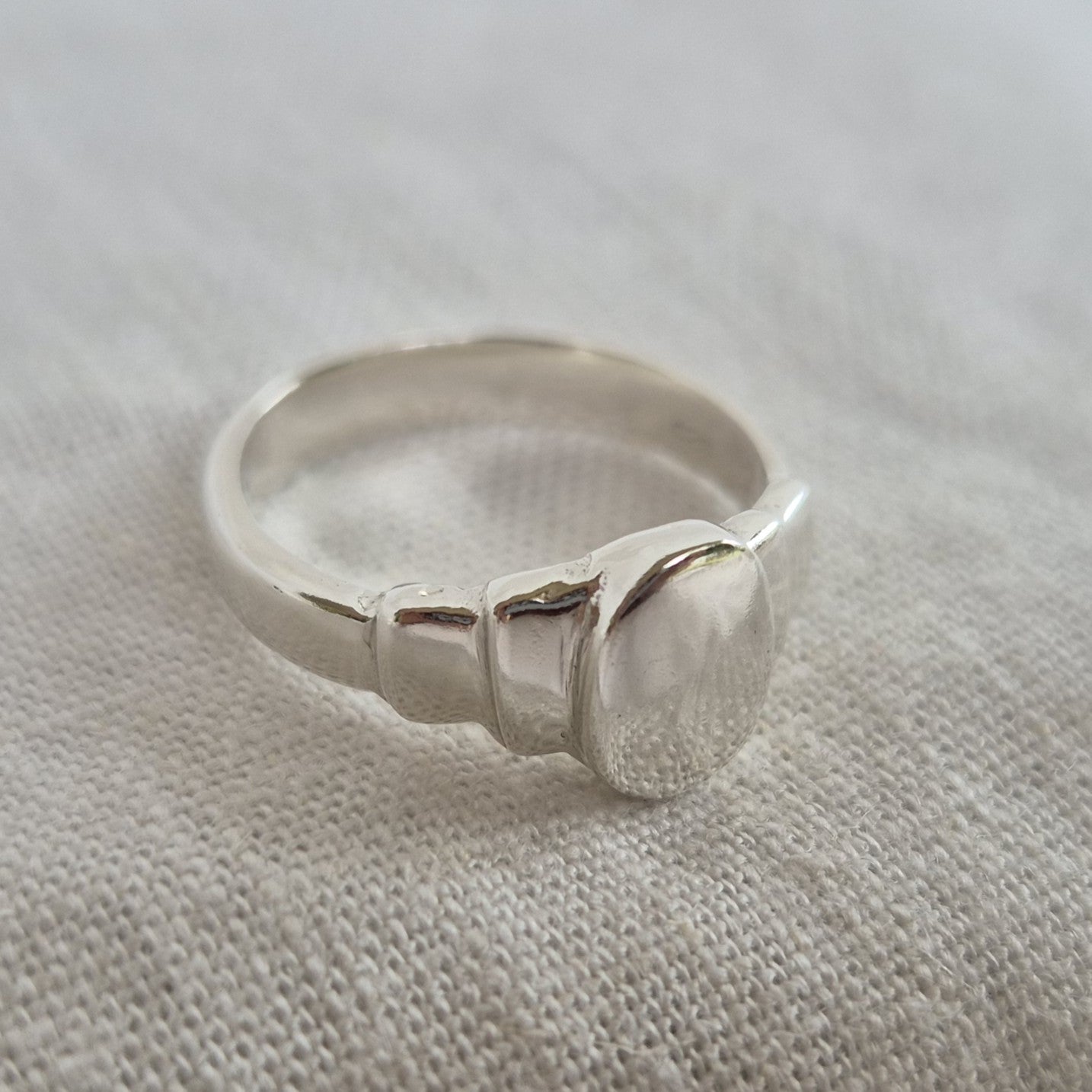 Tiered Oval Sandcast Ring - size P