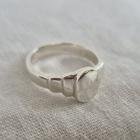 Tiered Oval Sandcast Ring - size P