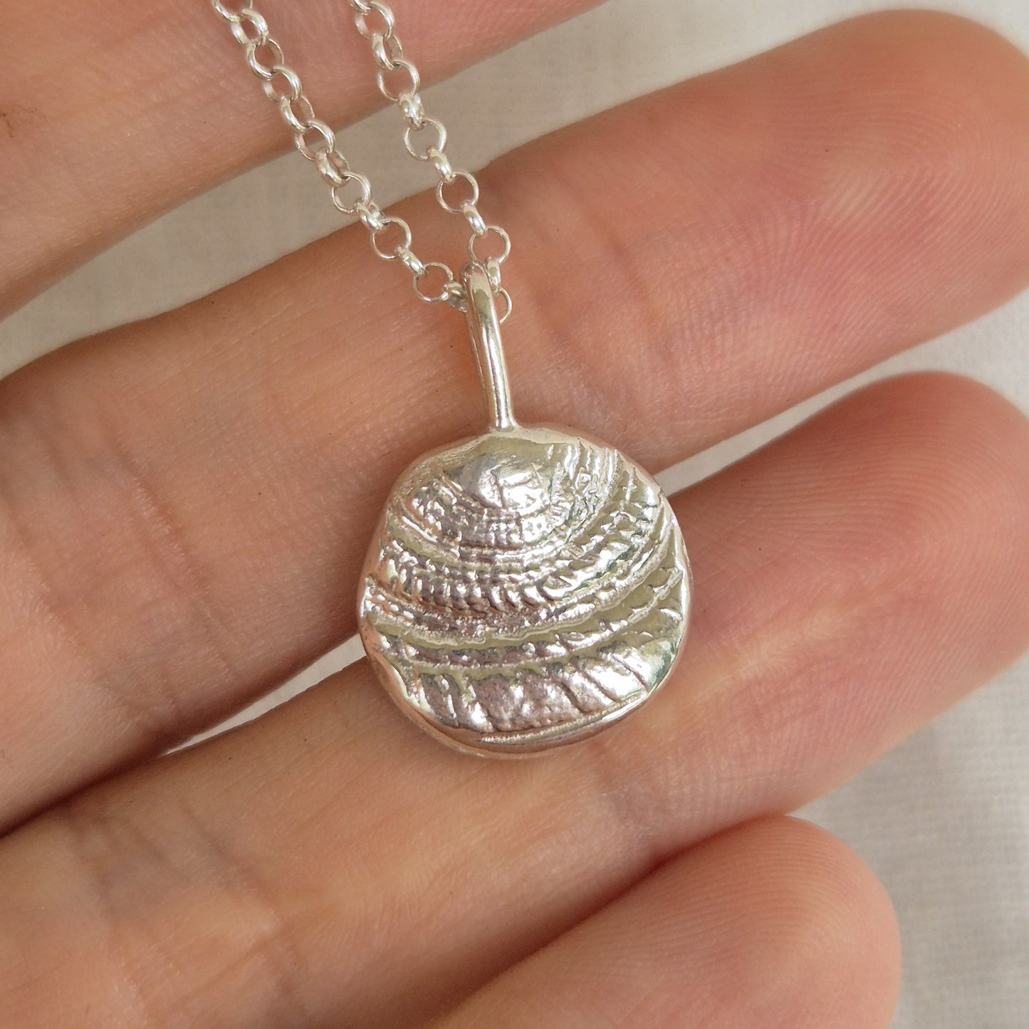 Sundial Shell Imprint Pendant Necklace - Small