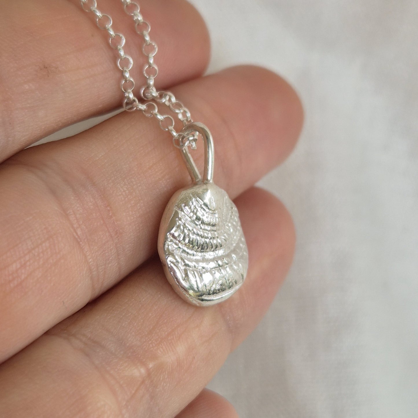 Sundial Shell Imprint Pendant Necklace - Small
