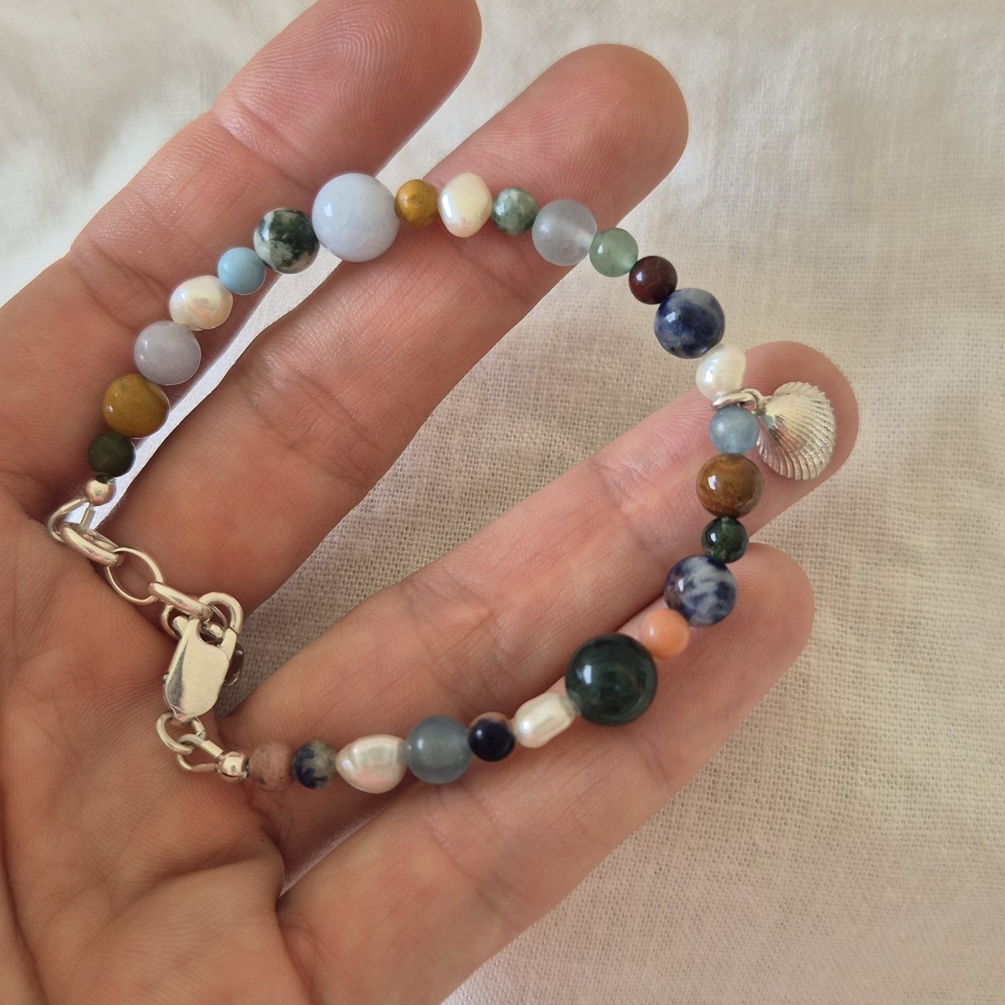 Mixed Gemstone & Cockle Shell Bracelet