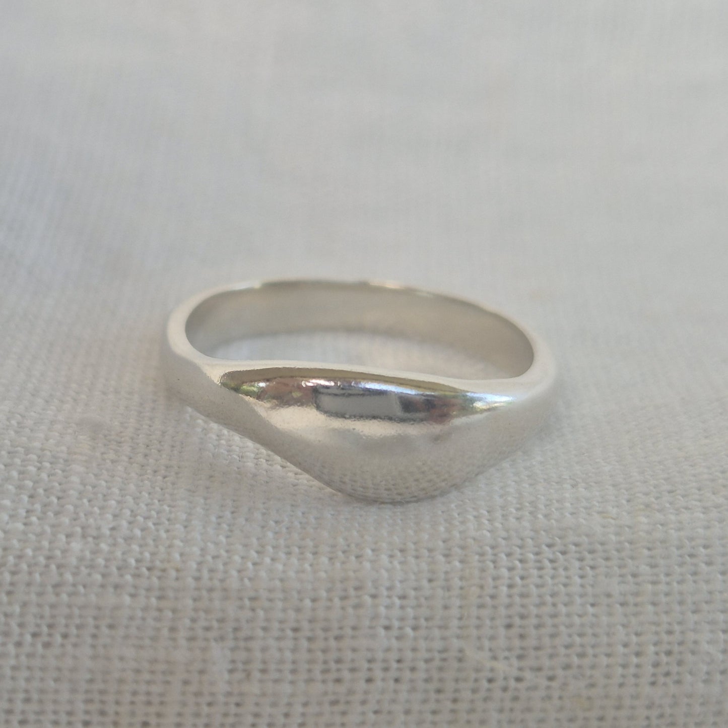 Soft Curve Ring